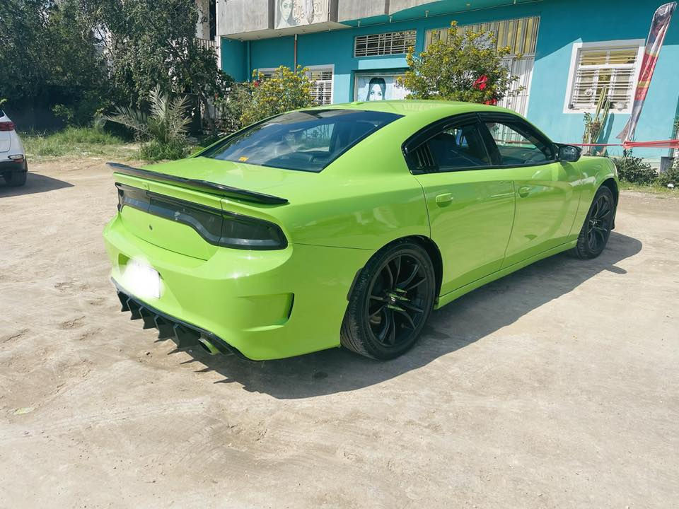 السلام عليكم جارجرRT بوليسي موديل 18 رقم بغداد نكليزي محرك هيمي السياره حادثها فقط  لغد الايسر والشاصي ومعدل راجع شركه مصبوغه عام تغيير لون نقصها بس تبريد وبيها منضومه غاز فقط توصل بواري الغاز مامتواجد ع الفيس السعر 138 وبيها مجال  بيع او مراوس مكان بابل الاسكندريه الاستفسار ***********
