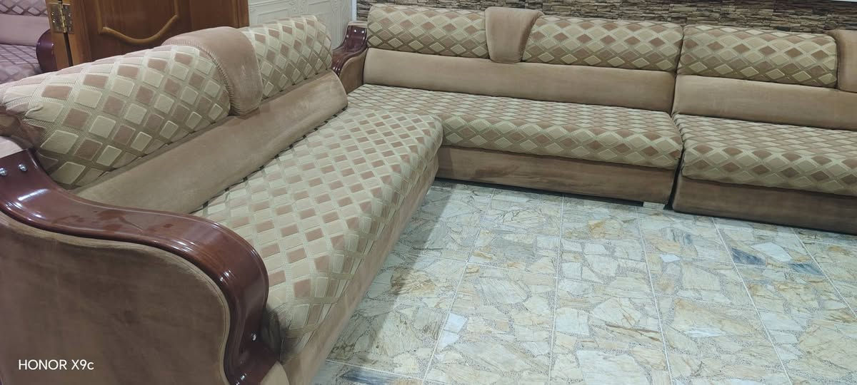 ديوان تسگام للبيع 16 نفر
مشروع المسيب
***********

