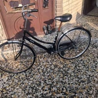 بيسكل حجم 27للبيع السعر 75 ألف رقم 07703798464 المكان المعلمين حي الرئ...