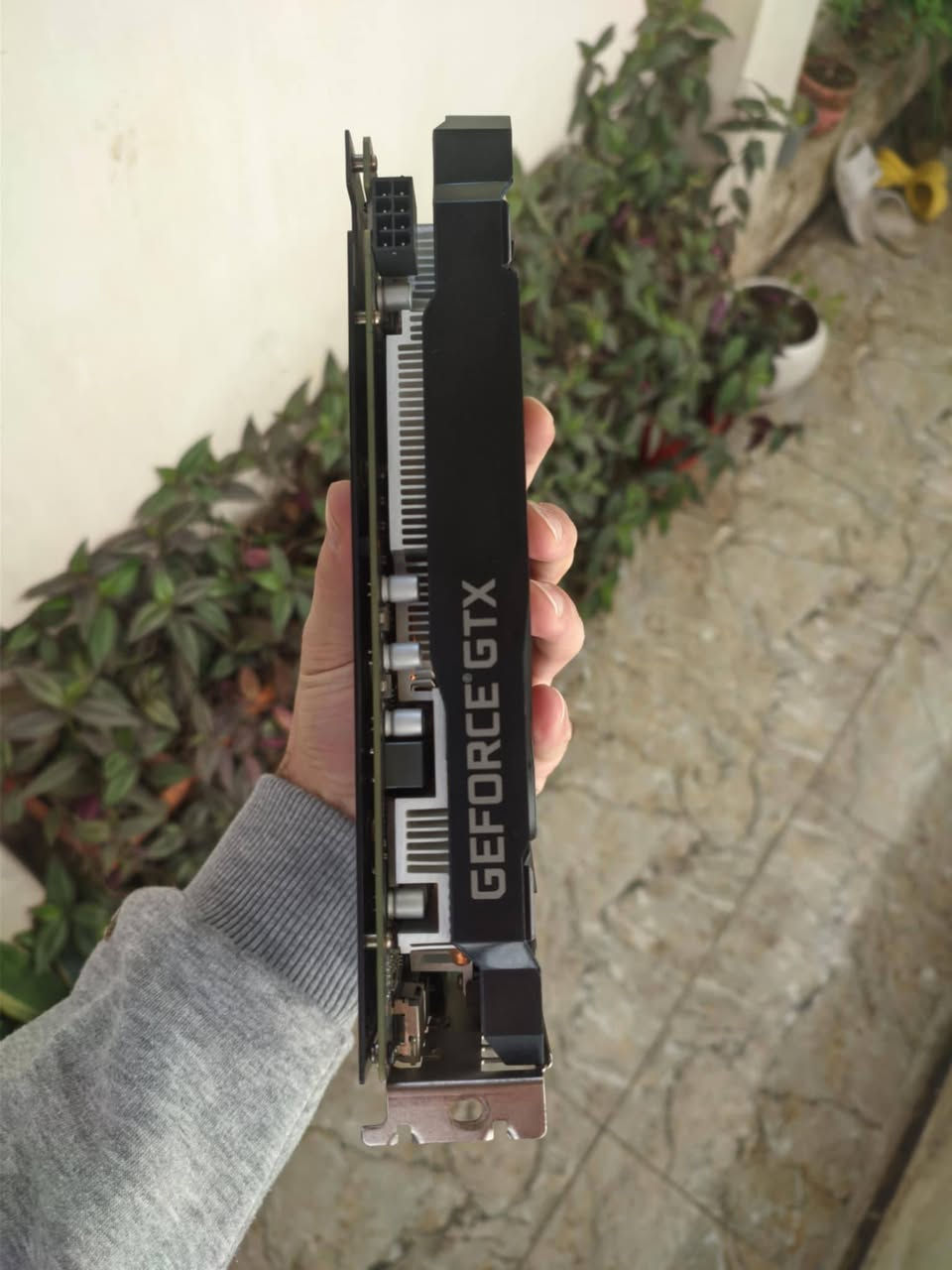 للبيع كارت gtx1660 super كارت نضيف كلش براند كلكسي السعر 180 وبي مجال بسيط مكاني بغداد حي الجوادين توصيل ماعندي 
***********
