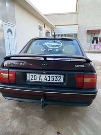فكترا • ١٩٩٢ • محرك ١٨
