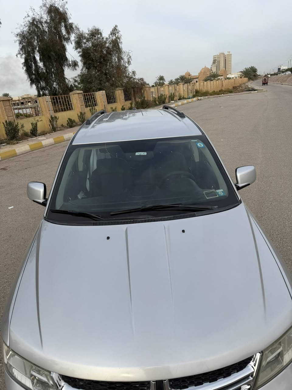 السلام عليكم
للبيع دوج جورني 2012 وارد امريكي SXT 
محرك 6 سلندر
بيها صبغ 4 قطع ( بدون ايرباك وبدون دواخل ) ضرباتها خفيفه وكل صور لضربات موجوده 
للتواصل
***********
