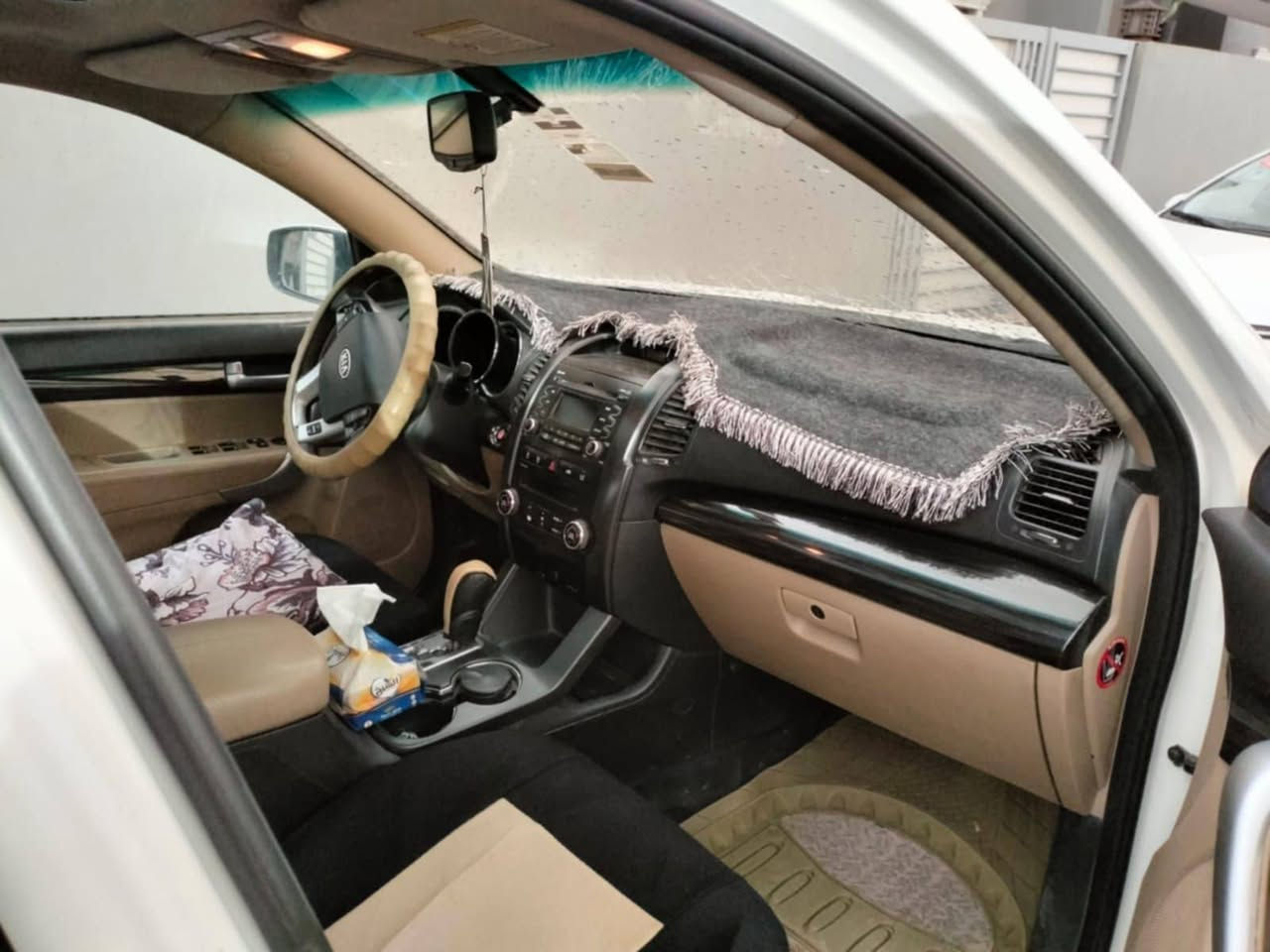 سورنتو 2011 خليجي رقم اربيل 7 راكب 3 قطع تبريد بنوراما بصمه حساسات خلفية كاميرة خلفية كشنات جلد محرك دوش 2400 ما مفتوح 4 سلندر ماشية 280 الف كم ليد ترحيب داخلي وتحكمات ستيرن جهتين وكروز سرعة  مكفولة كفالة عامة من الصبغ والتعديل والبارد السعر 160 ورقة $ وبيها مجال للجادين فقط التواصل على الرقم ***********
