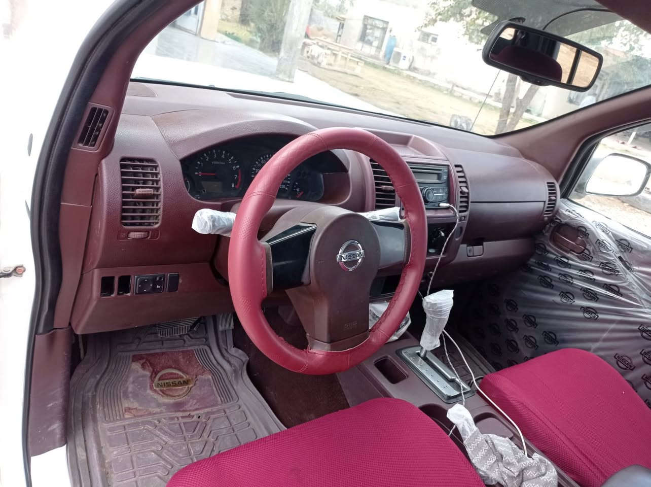 سلام عليكم نيفاره للبيع او مراوس بقل منها سعرموديل 13 سونار مرفق بصور محرك مجفت على ايدي بعده بالضمان كير اوتماتيك تخم تاير صدر خير من الله يرادلها بس شمعات تبريد دتفئ شغاله رقم اربيل سنويه 32 هزه جديده السعر 125 وبيها مجال (***********) مكان سياره ديالى كنعان
