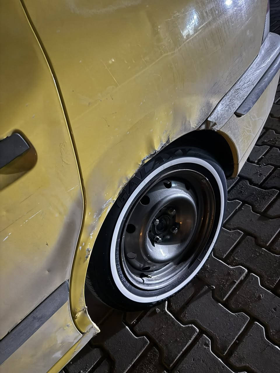 سلام عليكم سمند 2010 داخله ب2011 للبيع رقم بغداد راعيها يحول ماعنده اي مشكله
التبديل : جاملغ وبنيد

وبنيد طار ؏ قماره عورها شي خفيف 

التعمير : بيه الجاملغ الخلفي معمر

خياسات : بيه بالقماره وبالجنطه 

تبريد شغال ثلج 

فان قوي يدك بالجامه الخلفيه

سستم صوت مرتب كلش حلو 

شاشه ودواخل جديده ونضيفه مكينه فرنسي وكير ايراني كلج وعينه وصينيه جدد حداديه كدام جديده حداديه خلفيه بس الجتوف المشط توني مجفته بعدني حته مامسويه ميزانيه تايرات جدد بيه طخات ؏ البارد يرجعن مابيه صبغ وشكرا السعر ٢٧ وبيه مجال لطيبين مكاني السماوه 

السيبايه مو وياها لا هيه ولا الهورنات وشكرا

رقمي ***********
