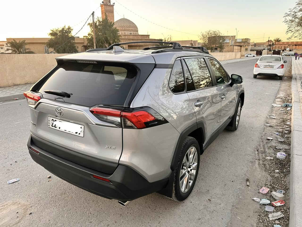 RAV4 XLE Premium 2024
• بصمة
 Two wheel drive  2w• ⁠
- سلايد⁠
- كشن جلد داخل لونين
- ⁠تشغيل عن بعد
- ⁠٣ وضعيات قيادة
- ⁠تبريد امامي خلفي
- ⁠ويل حجم كبير
- ⁠رقم اربيل
حادث السيارة كما موضح في الصور 
تبديل باب السايق بلادي نفس اللون وچاملغ امامي.
البچم كبس
2T3C1RFV7RC274727 رقم الشاصي/
السيارة ماشية 31000 مايل قابل للزيادة.
للتواصل على الوتساب/***********
