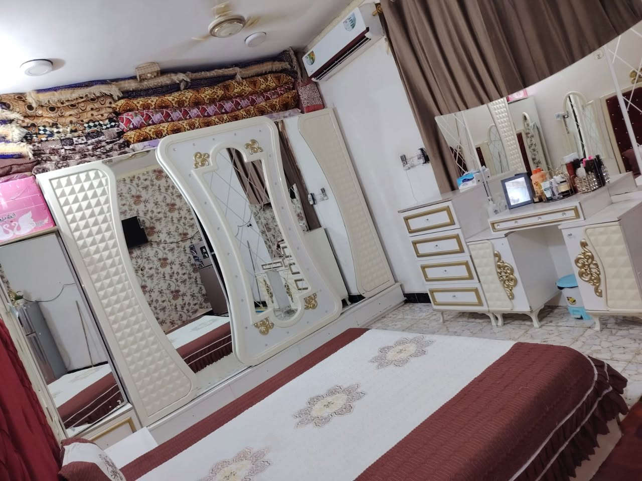 غرفة تركية سلايت نضيفة سعرها 600 وبيها مجال مكاني تقاطع فرع الوركاء


**إذا كنت صاحب هذا الإعلان وتريد حذفه لأي سبب، رجاءا أرسل رسالة إلى الدعم الفني**