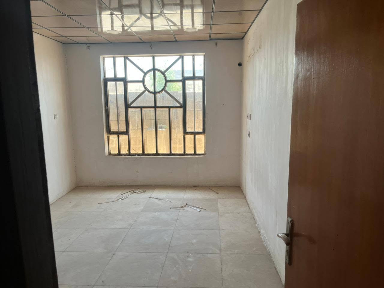 دار سكن
حواس شارع التجار مقابل شارع الصب
المساحة ١٥٠ متر
يحتوي على :
الطابق الأول : غرفة نوم + صالة + إستقبال +مطبخ
الطابق الثاني : غرفة نوم + صالة + بيتونة
للإستفسار يرجى مراجعة مكتب علي طالب للعقار
شارع المحكمة مقابل الطابو الجديد
أو الإتصال على الأرقام التالية
***********
***********
