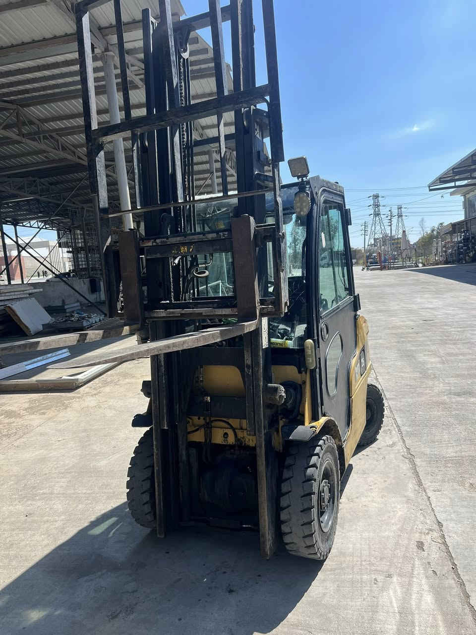 رافيعة كةت ٢.٥ واتة دووتةن و نيوو ٣ حةرةكة ٢ جوب رافيعةكة جايز و پاكة جام خانةية ببلاد گةريميشي تياية بؤ زانياري زياتر لة خزمةتام 
***********

رافيعة كتر حجم 25 يعني تنينوو نس ٣ حةرةكات ٢ جب تين رافيعة كلش حل و بيةباب بيلادي و بيةتبريد حار بس حار
