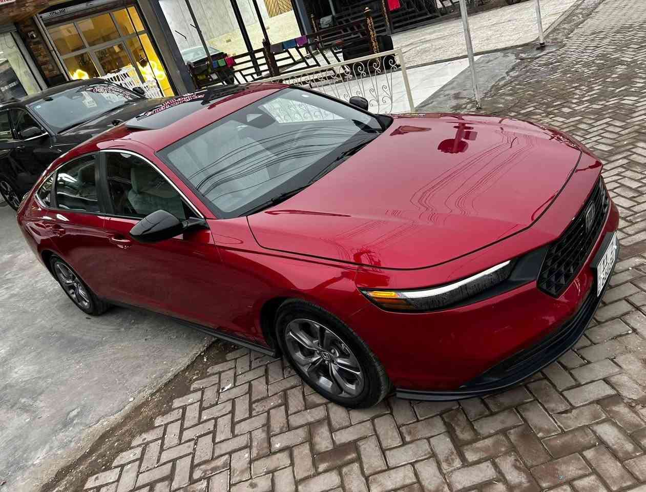 السلام عليكم للبيع
هوندا اكورد (هايبرد ) 2023

فول مواصفات  ماشيه 36 الف وارد امريكي

محرك 2000 + محركين كهربائيين

فتحة سقف

مقاعد جلد 

فول تحكم استيرن مثبت سرعة

نضام صوت 8 سماعات محيطي

نضام اوتو هولد سايد بريك بصمة

نضام النقطة العمياء 

مقاعد الامامية كهربائيه

نضام اقتصادي + اعتيادي + اسبورت

حادث بسيط  اطلاق نار صور الحادث مرفقه بدون ايرباك  وبدون صبغ

السيارة جداً جداً نضيفة

السعر 195

للاتصال ***********
