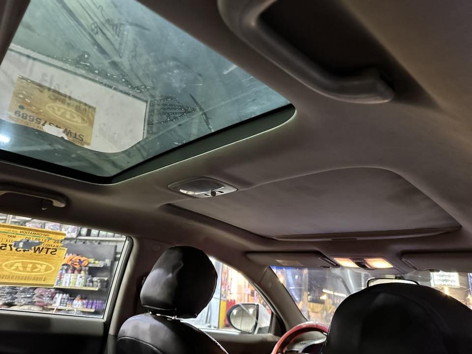 سبورتج موديل 2011 خليجية
السيارة مكفولة باستثناء طخة صغيرونة باب خلفي عكس السائق 
فول مواصفات عدا البصمة 
بانوراما
مري شفط 
كامرة خلفية 
حساس
مسجل شاشة 
كير ومحرك وصدر السيارة ما شاء الله ممتازات
السعر 155
الموبايل ***********
