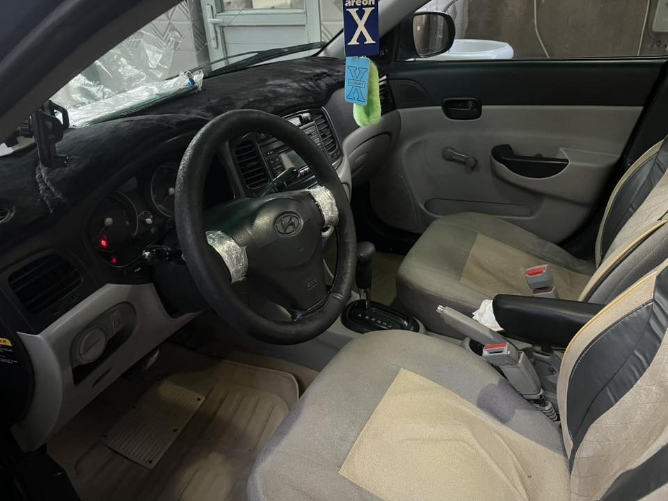 اكسنت ٢٠١٠ وارد امريكي محرك ١٦٠٠ دوش قطرتين لغود شواصي تكم كله مكفول حادثها الجاملغ الخلفي فقط السعر ٨٥ ورقة وبيها مجال للاتصال *********** بيه واتساب
