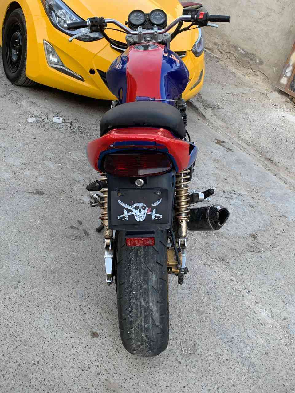 سلام عليكم سيبي فور جيل اول 16ولف دراجه مكينه كير مكفولات تخم تاير بل جيس مال جناي كابريتر جديد رون واحد ونص ثابت اورق كمله اي نقص ما بيه تريك وين ما تريد كله بلاديه كهربيات مكفوله مكينه شرط نعومه فول او لا بيه نضوح ولا ابد كفاله  مراوس تي ماكس او بيع سعر 1700 مكاني بغداد الشعب ***********
