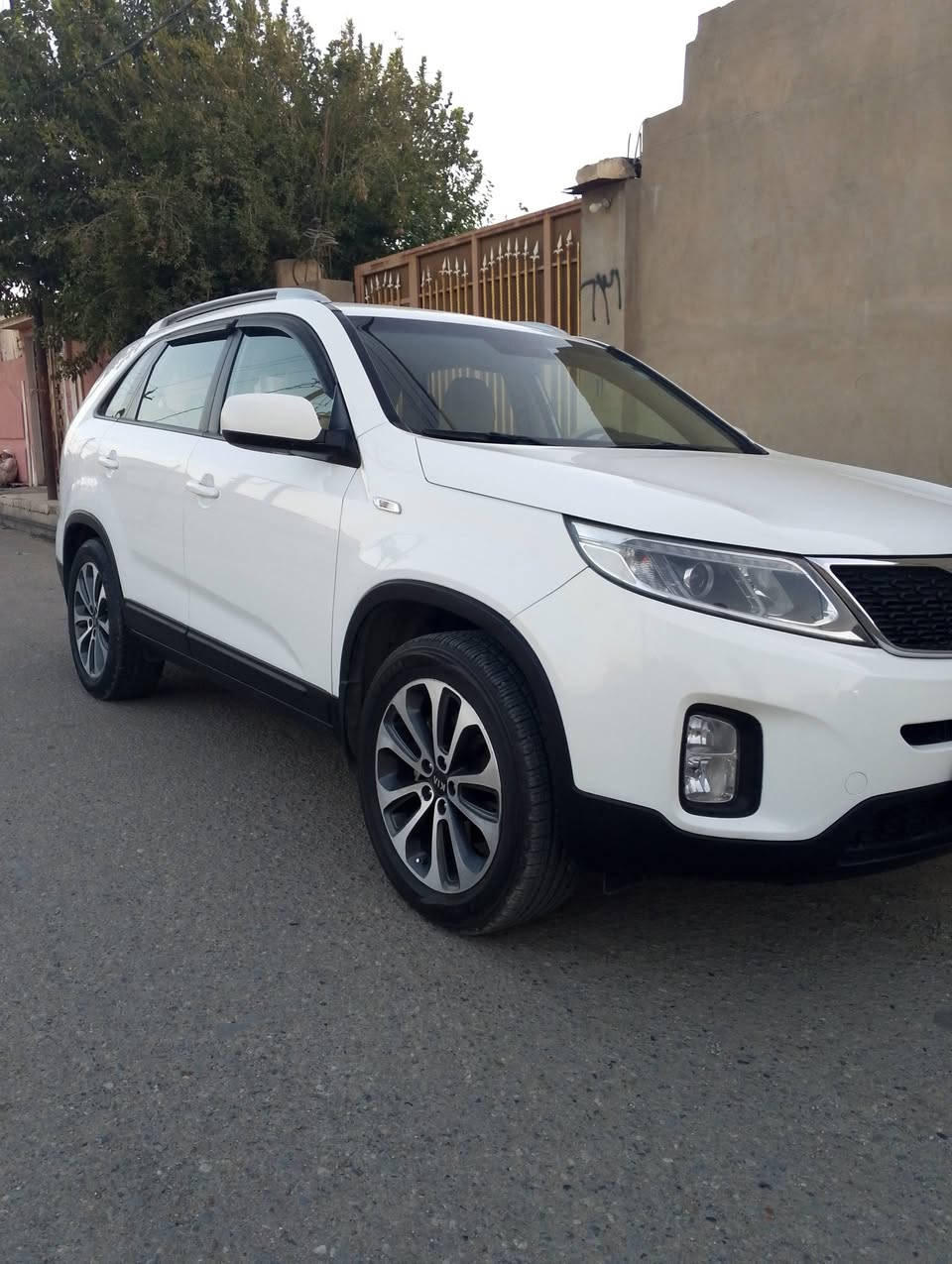 سورنتو 2014 خليجي
بيع مقدماً أو معارض باانتره أو افانتي مقدس 
رقم أربيل سنويا هز جديد لل 29 شرط التحويل 
4سلندر 
7راكب 
ماشيه 188
الجرس إيدك ع 120 
محرك كير شرط 
كلين ما عده شبر بارد بجاملغ الايمن الامامي 
***********
***********
مكان موصل الجانب الايمن
