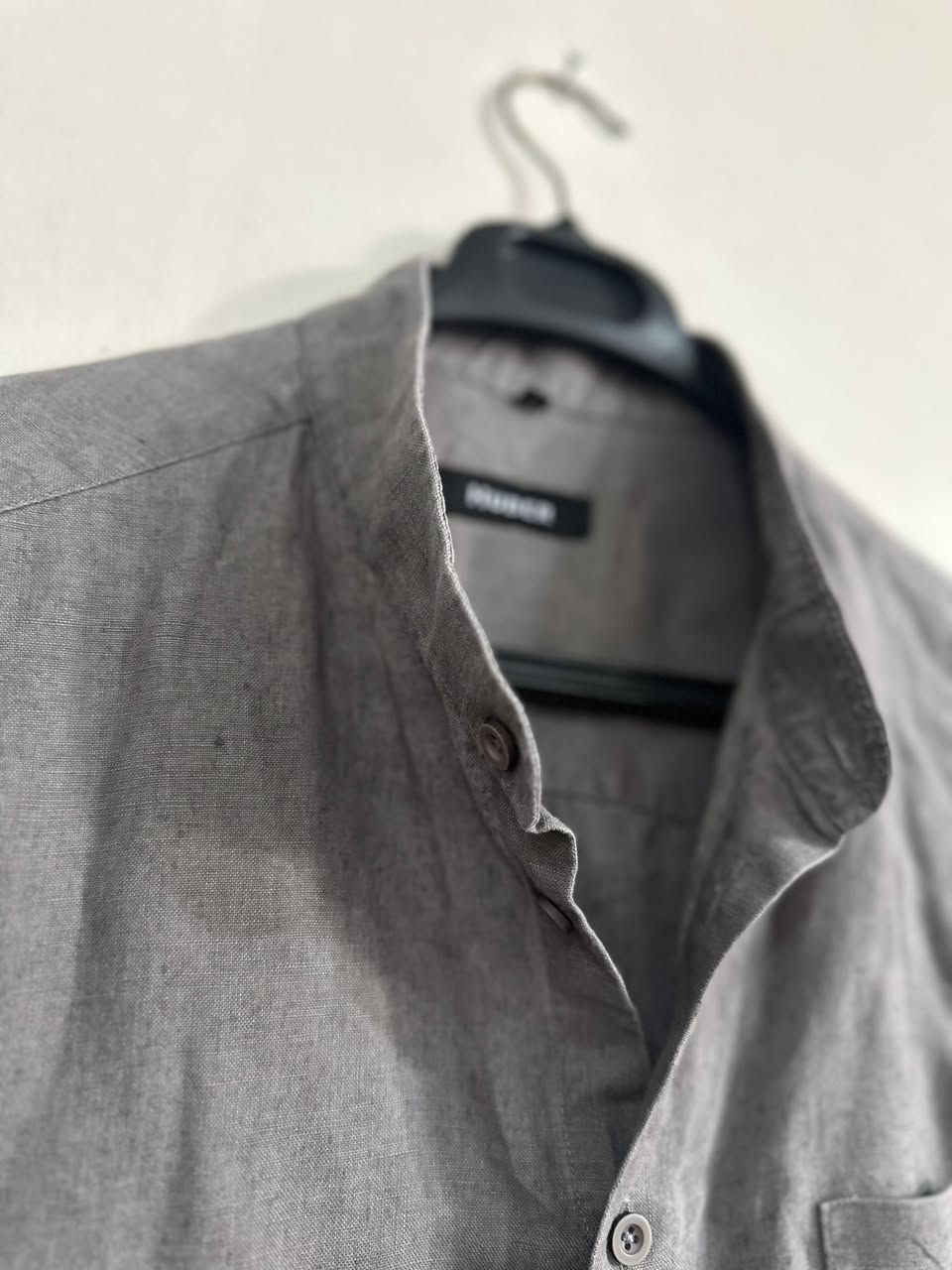 لنن XXL
� قميص أوروبي مميز 🔹
قميص أنيق بجودة عالية، مناسب للّبس اليومي والمناسبات الخفيفة.
يتميّز بلونه السمائي الهادئ الذي يعطي إطلالة راقية وعصرية.

📌 المواصفات:
• القياس: XXL
• اللون: مثل ما موضحة بالصورة 
• الخامة: بهاري ناعمة
• النظافة: 100% (بحالة ممتازة)

💰 السعر: 10 فقط

خيار ممتاز لمن يبحث عن الأناقة بسعر مناسب 🌟


**إذا كنت صاحب هذا الإعلان وتريد حذفه لأي سبب، رجاءا أرسل رسالة إلى الدعم الفني**