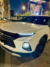 بلايزر2Lt 2022  سيارة نظيفة جدا/لون ابيض /تو كلر/حادث خلفي/قبغ جنطة  م...