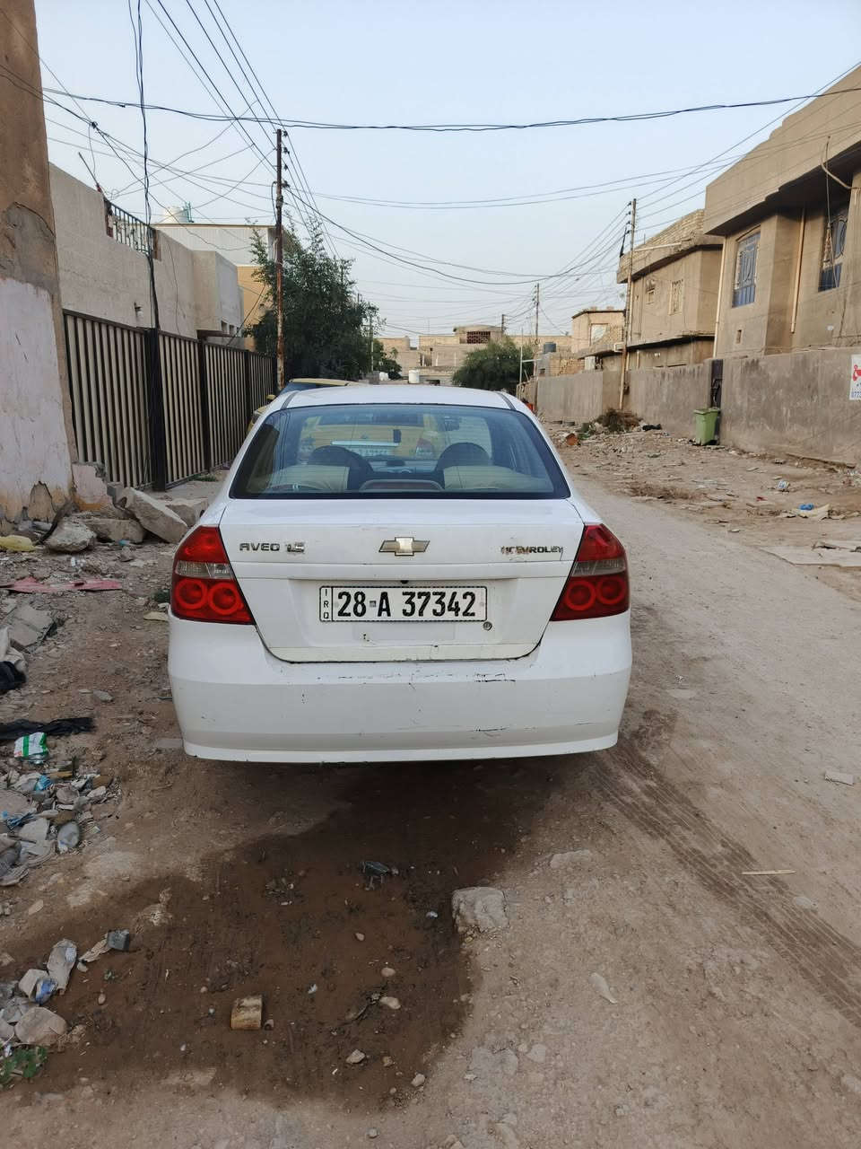 افيو موديل ٢٠٠٩ ابيض اوتوماتيك خليجي تبريد شاشة كامرة بيهه اربع قطع بدون دواخل ابيع احزام سعر ٦٥ وبيهه مجال ***********
