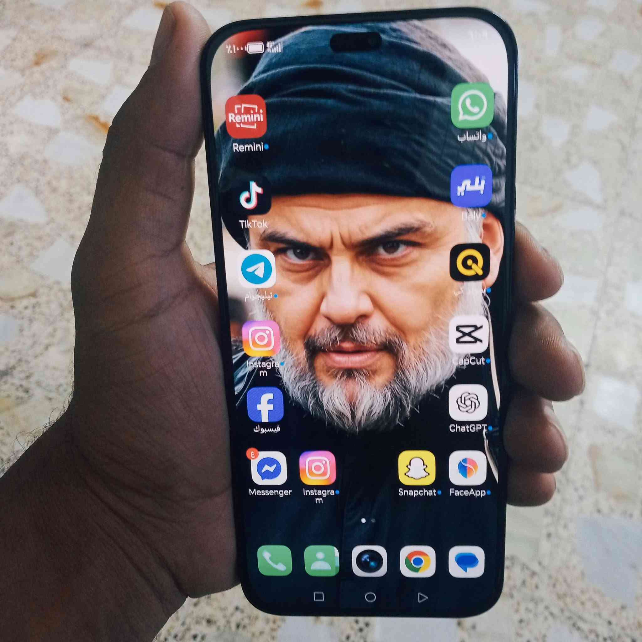 بدون غراض ماعندي توصيل ماعندي توصيل
فقط بس شراي يتصل جهاز نضافه ١٠٠
اسم جهاز هونر إكس 8 سي 
ذكرته 256 رام 8+8
بصمه بل شاشه بصمه وجه
شحن يطول يوم كامل شرط
سعره قفل ٢٣٥ قفل قفل  مكاني بغداد حي نصر رقمي ***********
