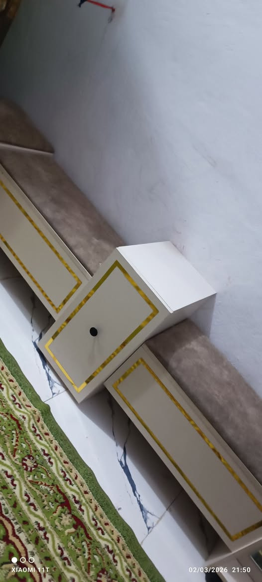 10 قطع تركي ماركه اخت الباكيت مليون وربع 
فول وتحفه عبالك هسه مطلعها من الكارتون  ***********
