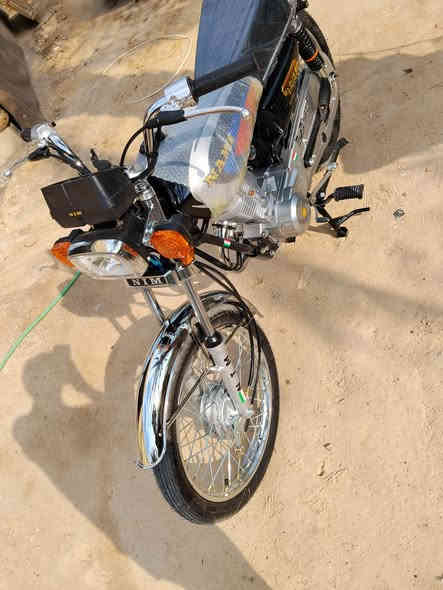 سلام عليكم نامه امتياز  للبيع موديل 26 اوراق سكنر دراجه كفاله عامه محرك نامه امتياز باب اول دراجه بعدها على سحك صارلها يومين من طالعه الله يشهد ناشفه وتخبل الله شاهد تجي وشوف بعينك صلصنه صوت مال شلامجه السعر خاص  او الاتصال على ***********
