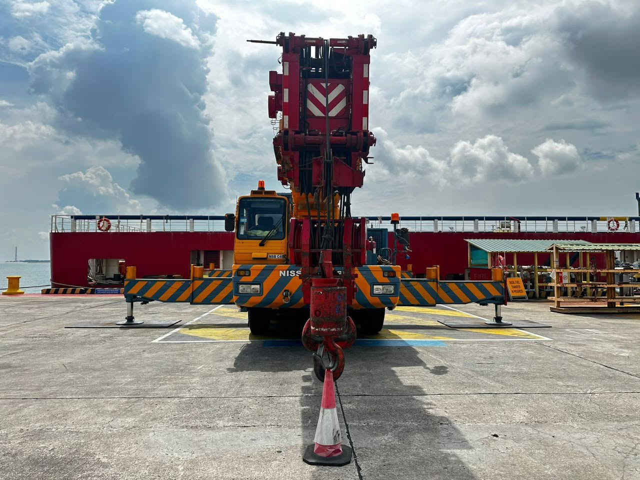 كاتو KA2000 سنة 2003

مع الجيب وثقل الموازنة الكامل

الناقل UD نيسان 

ربما بحالة جيدة 

#تواصل #واتس***********
