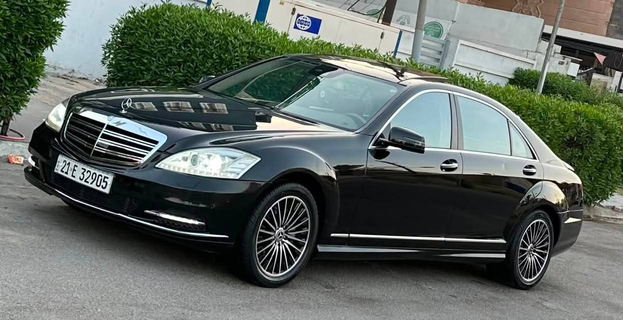 السلام عليكم
مارسيدس S500 خليجيه فول الفول
 اصل 2010 
رقم سليمانيه بأسمي 
هزه جديده رقم جديد
موصفات معروفه 500  
لارج 
دبل جام 
داخل عسلي بالكامل 
تبريد 3 قطع 
دبل ماوس أبواب وصندوك شفط 
جنطه كهرباء
تخم تاير عليها جديد
صدر خلفي امامي جديد 
بلوتوث 
لايت ويا الستيرن يفتر 
كأمره خلفيه بلاديه 
مري شفط وقلاب 
بانوراما 
سياره جديده بمعنى الكلمة 
صبغ دعاميات فقط 
كشنات خلفيه أماميه تدفئه وتبريد 
فول الفول مواصفاتها 
مكاني بغداد العامريه
السعر (205) وبيها مجال جدا بسيط
***********
***********
