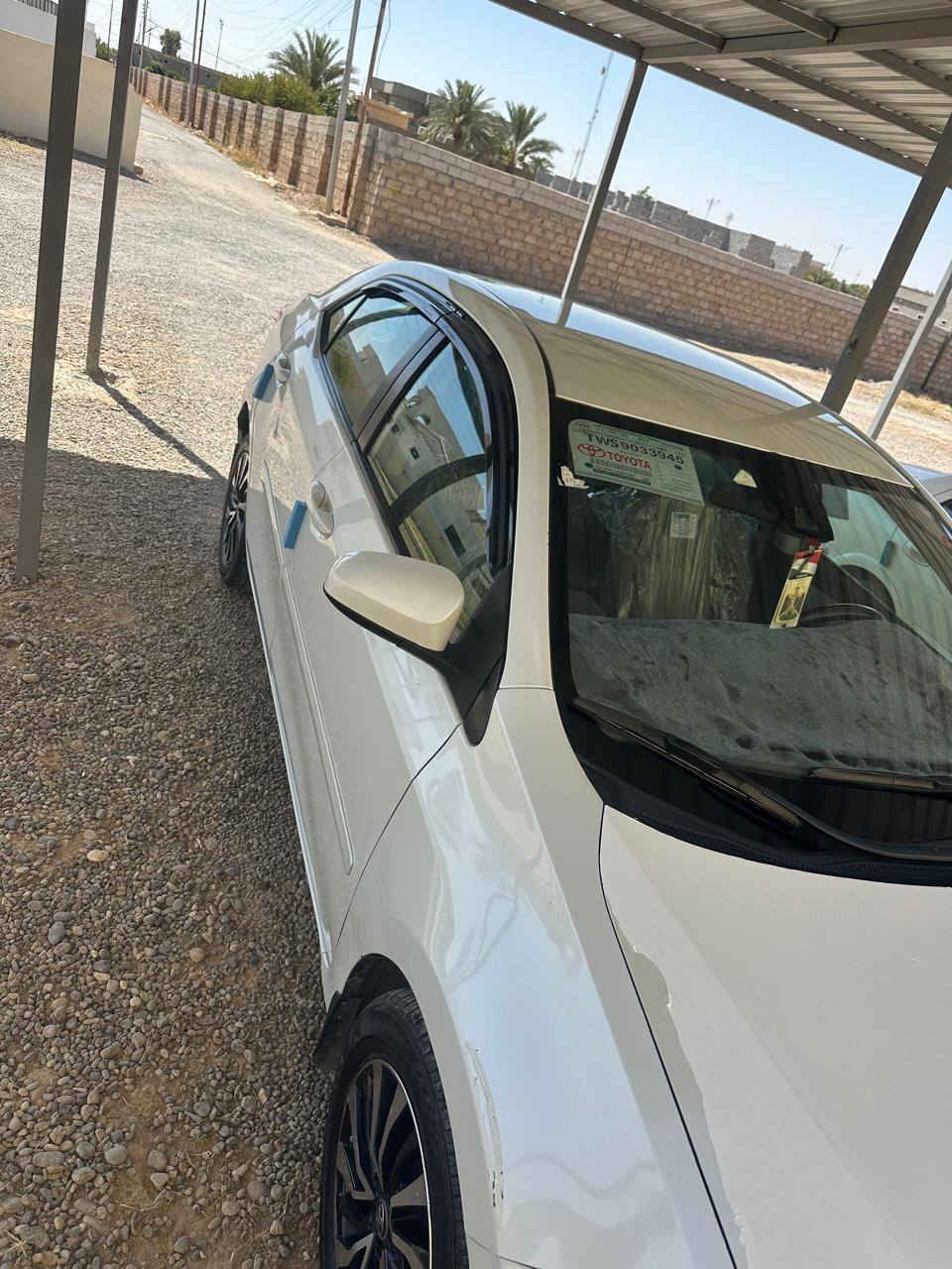 السلام عليكم 
للبيع 
كورلا موديل 2017 مواصفات LE رقم اربيل دولي باسم البايع شرط التحويل والوكاله 
سنويه لغايه 2030 تنتهي 
گير ومحرك شرط بلادي صدر جديد وتايرات جديده ويل كب 
بدون ايرباك ودواخل 
فحم رادار شرط
بيها بونيد وشويه بالچاملق
السياره نظيفه وجاهزه درهم ما تصرف عليها 
صوره السونار مرفق بالمنشور 
السعر 146 وبيها مجال 
وترهم مراوس حسب القناعه 
عنوان السياره صلاح الدين الساحل الايسر الشرقاط 
للاستفسار الاتصال على الرقم التالي
***********
