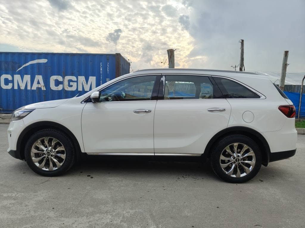 سورنتو 2018 خليجي تعديل بخشم البوند وبارد بل باب خلفي يمين بأسمي شرط التحويل هزه وسنويه جديده مواصفات تبريد ثلاث قطع مركزي 4, كاميرات مانع انزلاق 3 وضعيات قياده هندبريك  بصمه كشن السائق كهرب محرك 6 سلندر شرط ما مفتوح سياره جاهزه للاستفسار الاتصال ***********/*********** موصل, نينوى
