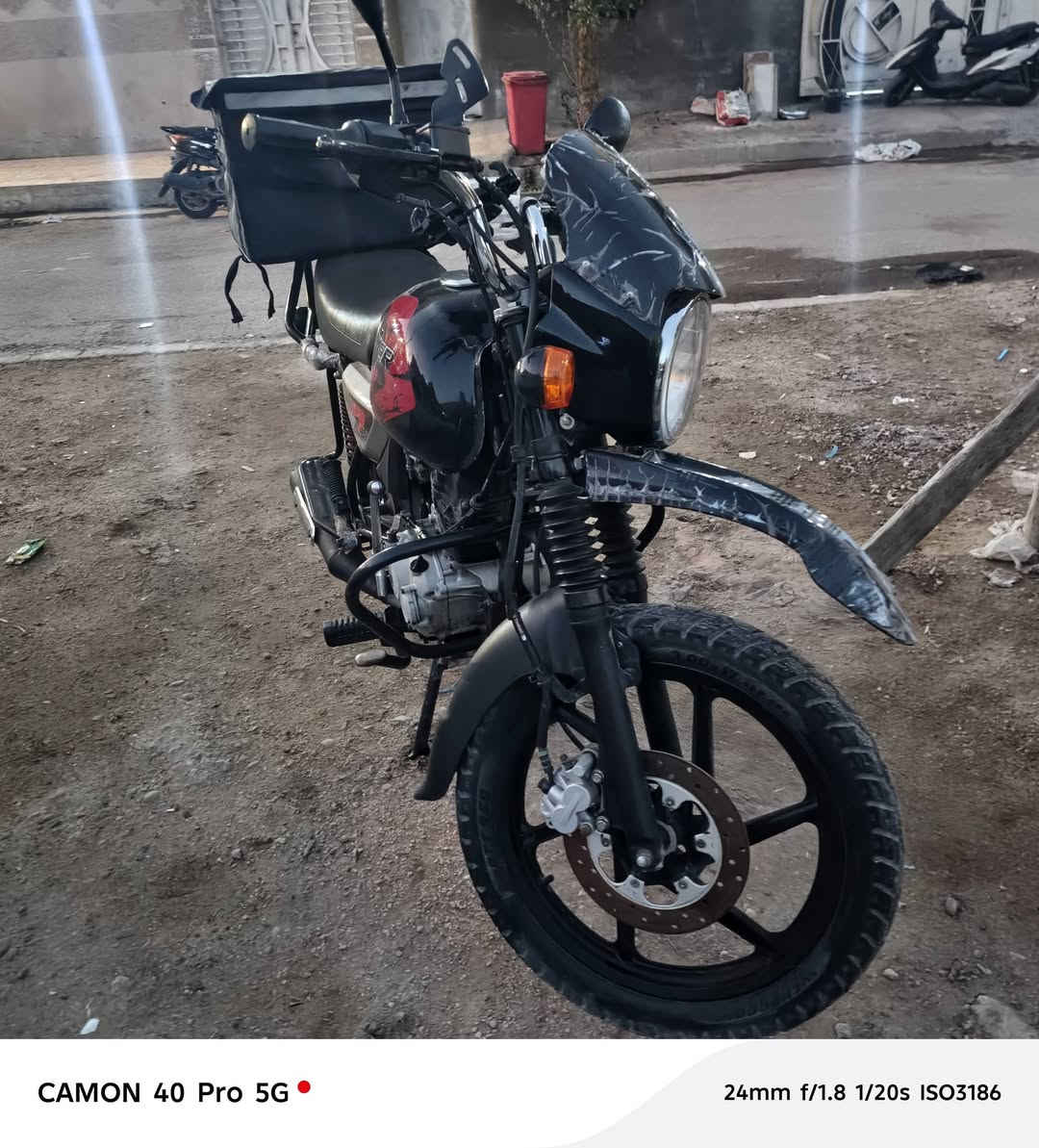 دراجه بوكسر نضيفه كلش مرقم المكان بغداد التواصل خاص***********
