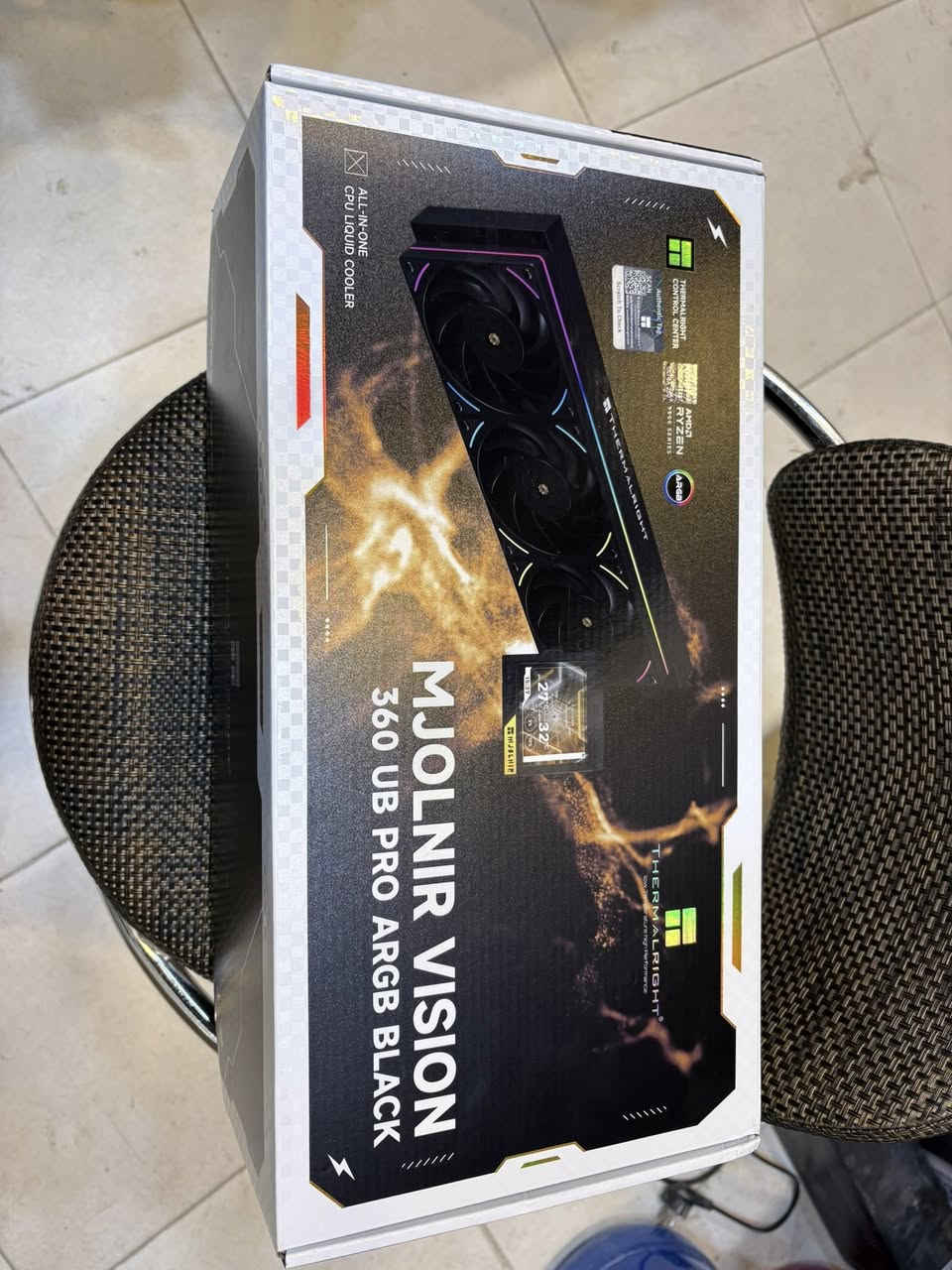 السلام  عليكم تجميعة استخدام 6 ايام فقط
مواصفات الكيس 
Rtx 5070 Asus prime ضمان 3 سنوات
Ryzen 7 7800X3D
Ram T.force DDR5 6000 CL30
SSD Lexar 2TB 3500 
Motherboard b650-A Wifi 
Power Supply Segotep 850W GOLD
Cpu cooler Thermalright MJOLNIR VISION LCD
Case dark flash DY470

الكيس جديد حرفيًا وبي ضمان هم 

وياها UPS online GeTx 1kva 3 battery 
جديد حيل

وشاشة 
Msi 275QF 
27
2k
180hz
0.5ms 
Ips

كيبورد ريدراكونELF 75%
وماوس ريدراكون ايضًا وماوس باد وكلشي جديد حرفيًا 

للأستفسار 
***********
او راسلوني وتدللون
