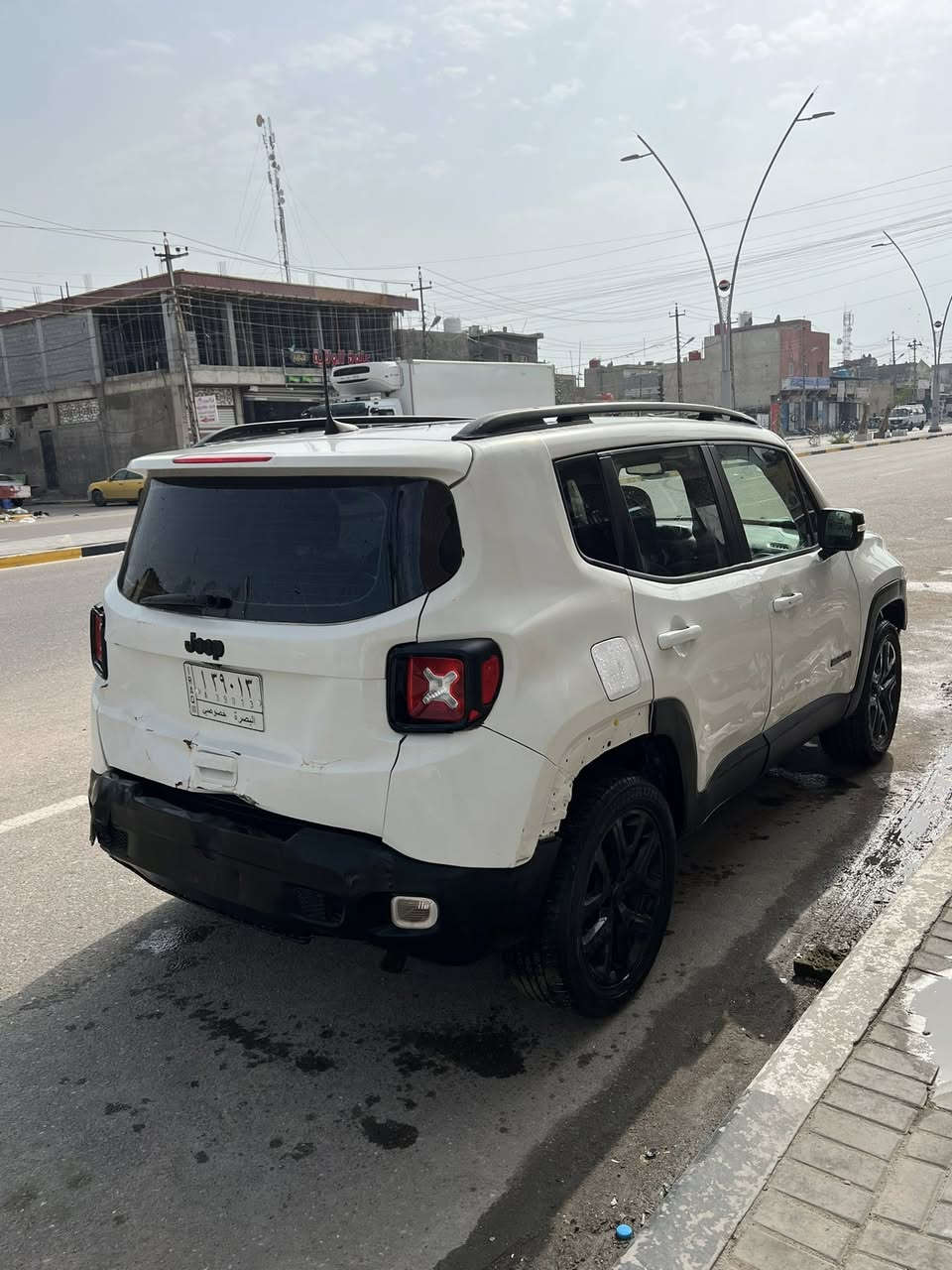 ‏سلام عليكم جيب موديل 2019 وارد أمريكي  ضررها موضح بالصور   بيع شوف العين  مكينه 2400  تحويل ثاني يوم    بيع مستعجل.  سعر 85 وبيه مجال.    ***********
