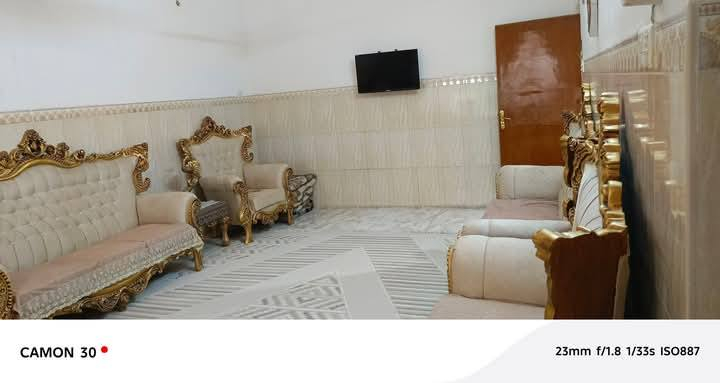 يا الله
بيت المساحه ١٦٥ طابو زراعي دور الحجر خلف المعلب ع شارع السنيه مباشر بناء طابوق صب مسلح 
استقبال وصاله وغرفتين وصحيات داخليه وخارجيه وگراج سياره 
للاستفسار‏‪***********‬‏
