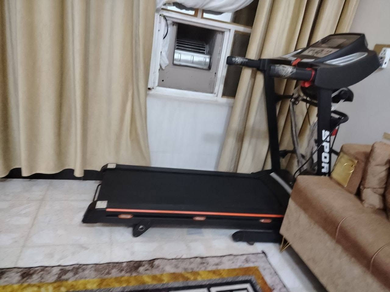 جهاز ركض مستعمل قليل يتحمل وزن ١٥٠ سعره ٢٥٠... يتحول إلى جبلي مثل بالصور... ينزل من ورة تقريبا ٥ سانتيمات....


**إذا كنت صاحب هذا الإعلان وتريد حذفه لأي سبب، رجاءا أرسل رسالة إلى الدعم الفني**