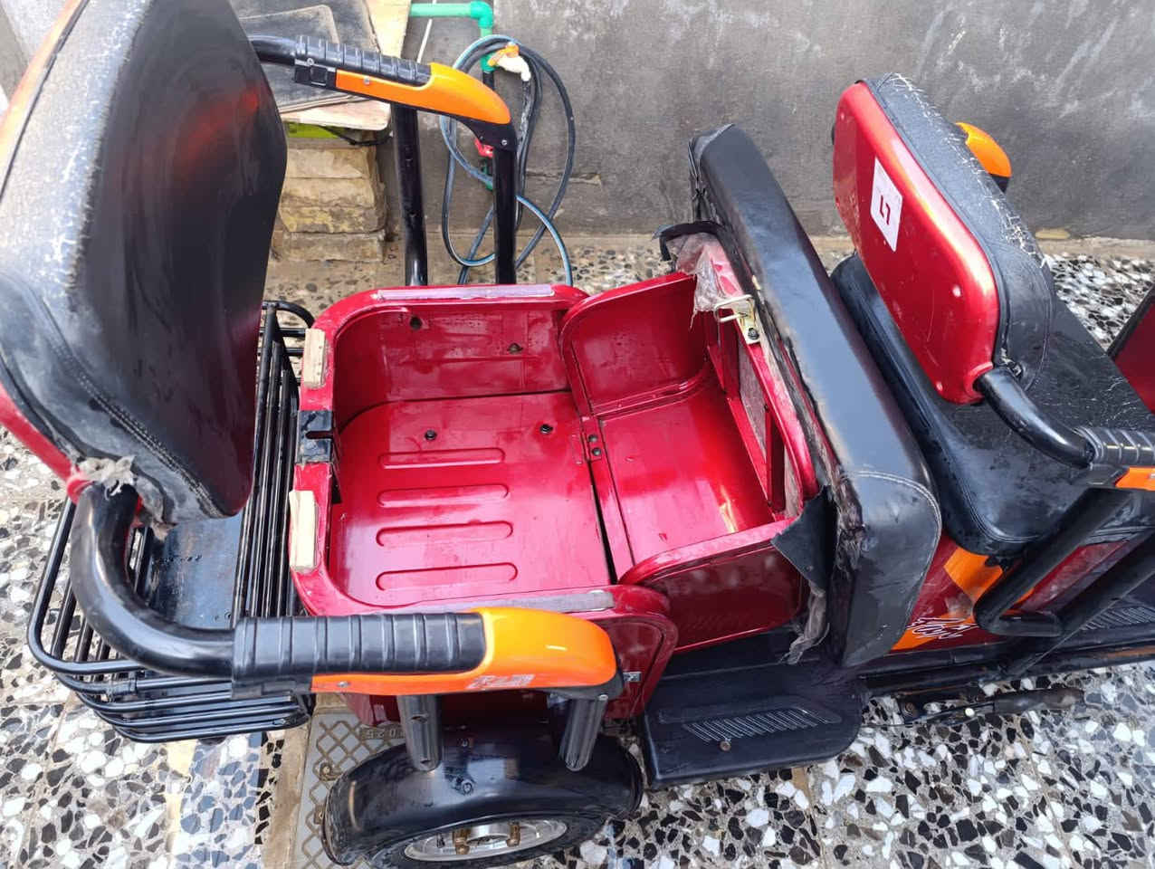 اسلام عليكم
دراجة للبيع السعر ٤٥٠ بطاريات منفوخة سبع البور رقم الموبايل *********** شكرا
