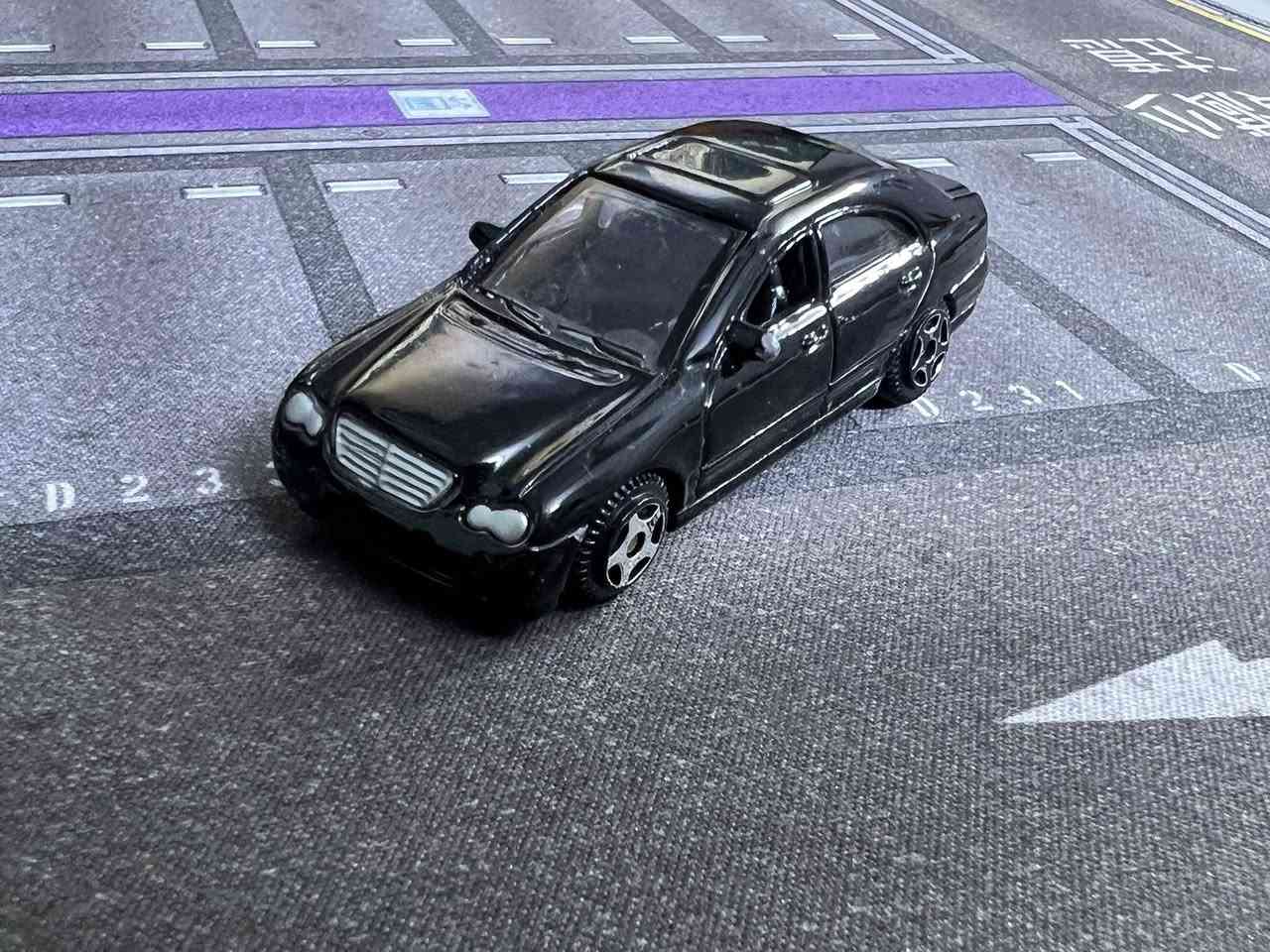 متوفر سيارات من شركات مختلفة
قياس ١:٦٤ 
سعر القطعه ٢ الف


**إذا كنت صاحب هذا الإعلان وتريد حذفه لأي سبب، رجاءا أرسل رسالة إلى الدعم الفني**