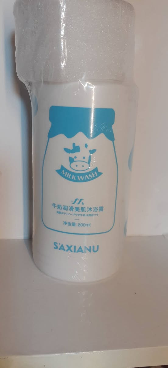 غسول الجسم بالحليب (S'AXIANU Milk Wash) بحجم 800 مل، ويُستخدم أثناء الاستحمام.الفوائد: يعمل على تنظيف البشرة بلطف، ويزيل الأوساخ برغوة غنية وناعمة. يحتوي على خلاصة الحليب التي تساعد في تغذية الجلد وترطيبه بعمق. يكافح جفاف البشرة ويتركها ناعمة الملمس السعر 5 الحجز والاستفسار مراسله الصفحه


**إذا كنت صاحب هذا الإعلان وتريد حذفه لأي سبب، رجاءا أرسل رسالة إلى الدعم الفني**