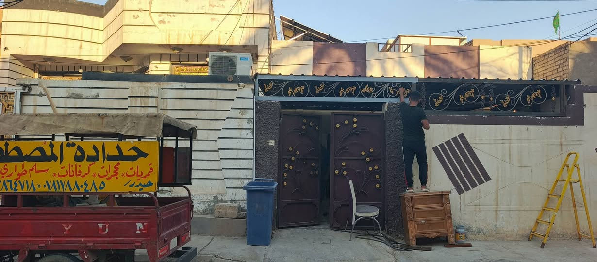 اللهم صل على محمد وال محمد 

حدادة المصطفى لعمل كافه قمريات كرفانات سلم طوارئ كي سبان ابواب شبابيك  شغل درجه اولى اتقان بلعمل انته فقط انتصل ونجيك للبيت 
موبايل ❤️*********** واتساب❤️***********واتساب
واسط عزيزيه
