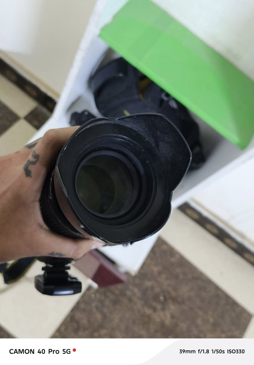 سلام عليكم نيكون7100
كامره نضيفه والمعدات كدامكم وياهه ستاند
كامره صارلي سبوعين من اخذتهه السعر 475وبيهه مجال 
مكاني بياع الرقم ***********
