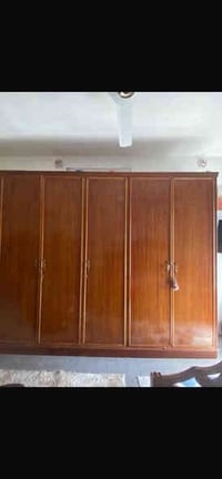 هذي الغرفه للبيع ب500 وأي استفسار ع الواتساب هذا الرقم 07700635936