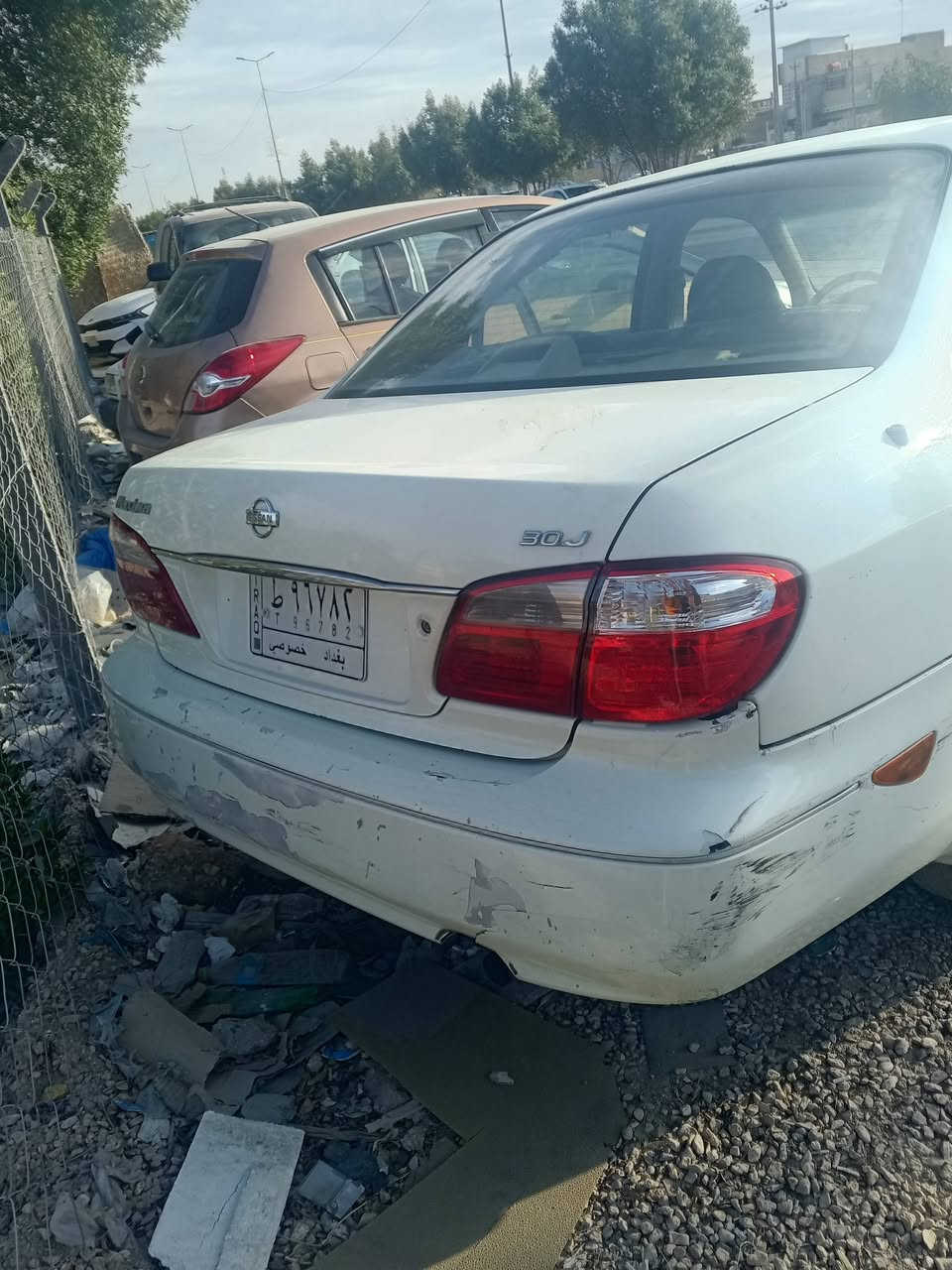 سلام عليكم نيسان صني 2002مراوس بكيه حمل .***********
