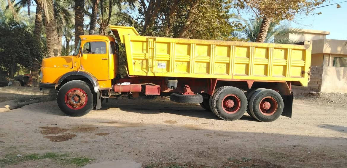 السلام عليكم للبيع اقجم موديل 1979 رقم نينوى نكليزي لل28 محرك 55 لا تبخير ولا تنقيص كير 111 جديد مكفول مجموعه نص جي اف قيطان 90 شاصي مكفول كفاله عامة من صبغ وكسر وفطر تخم تاير بس زوج تعبان بدي تعبان بسمي تحويل ثاني يوم للاستفسار *********** السعر 40 وبيها مجال مكاني بغداد المشاهدة
