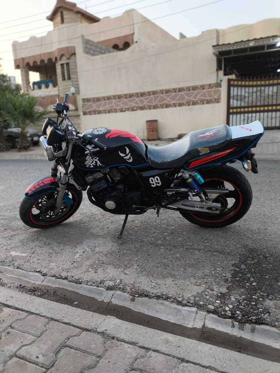 بيع سعر وحد ونص مروس ويه ايراني هم يصير ***********
