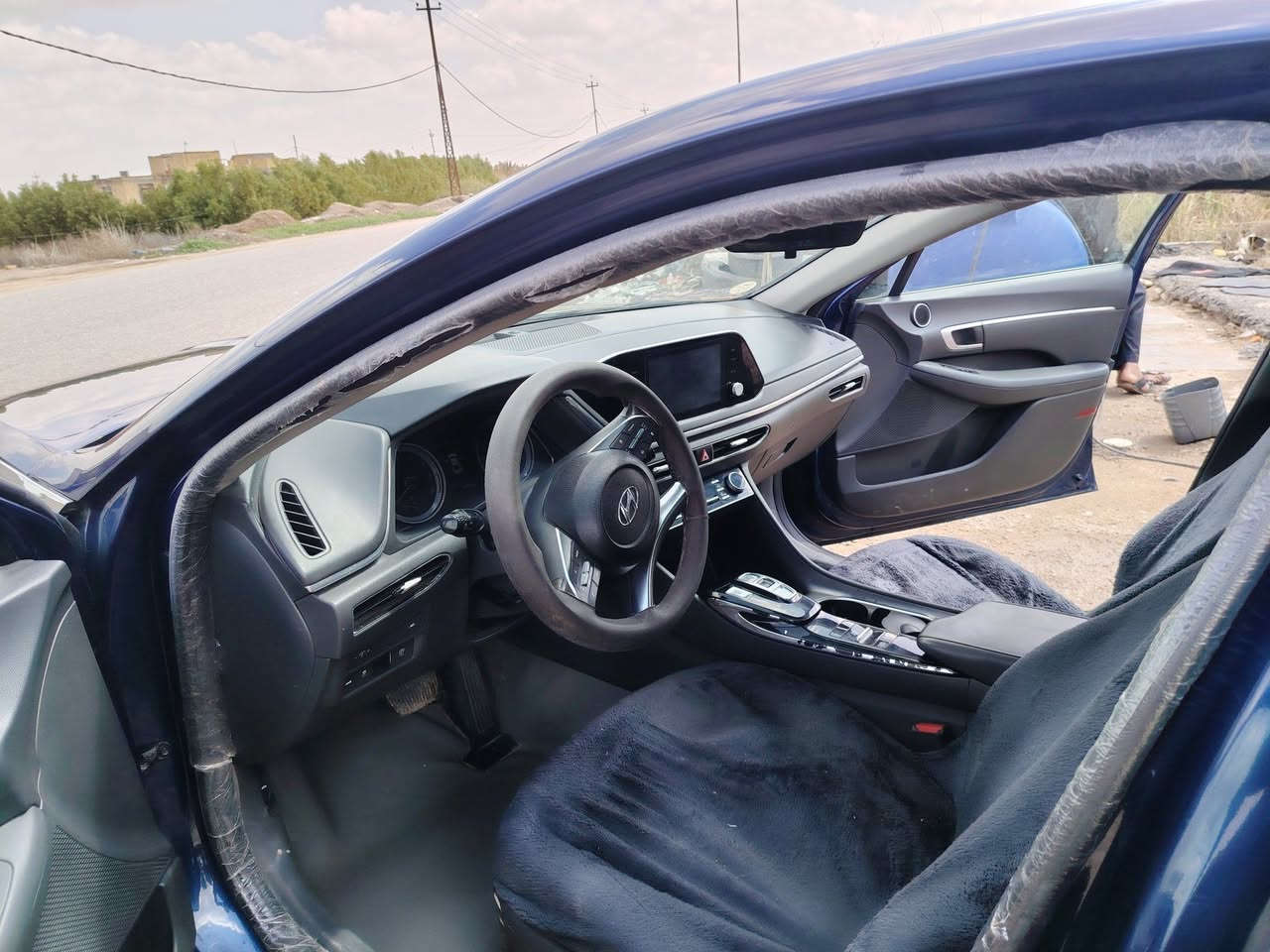 عليكم
سوناتا 2020
فول مواصفات عده الفتحه
سنويه ل٢٩
مداور ثاني يوم
ضربتها جاملغ وبنيد بدون عابر 
مكلف بالنشر
تفاصيل أكثر
اتصال أو مراسلة صاحب السياره واتساب
***********
