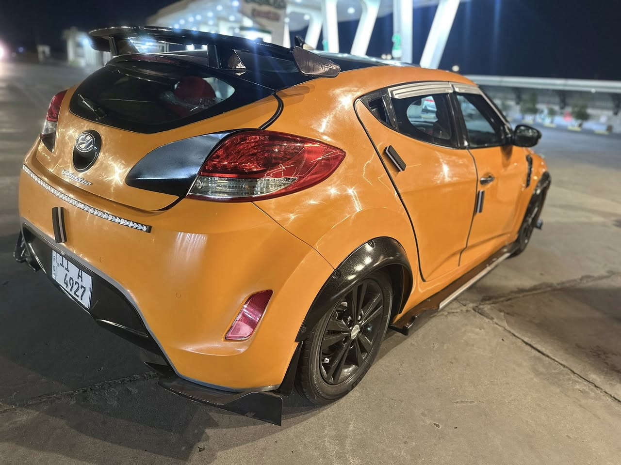 السلام عليكم 
🔥هونداي فولستر 🔥🐦‍🔥 ( خليجي مرغوب )
موديل 2012 شكل 2018  

سياره جاهزه من كل. نواحي   

  🐦‍🔥  كير   ومحرك خير من الله  بسمي  شرط تحويل.ثاني. يوم هزه جديدة🆗 رقم إنكليزي.رقم رباعي شبها مميز   جديد يعني ما. راح  تعب 😱😱بتحويل وهم  بتحويل. ما يكلف غير (30الف))
🔥 فول مواصفات  (واحد علا واحد) 
🌳-محرك 1600 مرغوب دوش   شرط بانزين عادي  بدون دوانز 🛬.  شرط  برغي  واحد  ما  مفتوح  
كير  اوتو ماتيك AT  المرغوب  نفس كير  الانترة. 🔥✈️✈️ ❤️‍🔥🔥
☃️منظومة. تبريد. كامله. فريز جديد شرط. اصلي  مع. كمريسر. تبريد جديد مع راديتر تبريد جديد  مع راديتر ماء 💦 
أدمة كاملة ⚒️🔧 منظومة الاحتراق تخم نوزلات. اصلي شركة. مع. ابلاكات.  مع. فيت بم كامل اصلي   سيارة جاهزه  من كل نواحي.دينار ماتصرف عليه  
-كير اوتو +  رياضي
صوت صالنصة  رياضي 📣
-شاشه لمس   ايباد. كبيرة. اصليه مع. مضخم صوت 📣📣
-كشنات سبورت 
- دوشمة جديدة  وهم  اصليه 
-تحكم ستيرن اربع جهات
-كروز سرعة
-حواجب لد بالمازدات 
-بلوجكترات زنون  اصلي 
لايت زنون  اصلي 
باتري جديد كوري ضمان سنة  شديته قبل  يومين 
سيارة. جاهزة. من. كل. نواحي. ديار. ما. تصرف. عليها. 
-اي بي اس مانع انزلاق 
-سستم  صوت بلادي 
مريات شفط.  مع. إشارة.  📲
صدر  امامي  خلفي  جديد  بضمان 
حساس  خلفي
صوت بلادي 
-اقتصادية بشكل 
بصمة
تخم  تاير  جديد مع  ويل  رياضي 
-السيارة خليجي   
  السعر 93$ وبيها  مجال. 
التواصل ***********
