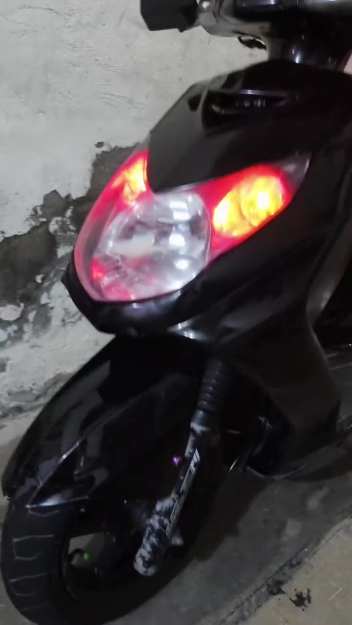سلام عليكم سكنس فحل نوزل خطين 2009 بك لايت لد دراجه ختم واحد السواد ومكينه وكفرات
ممشى 29  حقيقي تايرات زوج جددد 
الدهن اموزيل بانزين محسن 
شلعه معدل فول ييه 
مال بيت مرتبه ونضيفه
بس مفتوحه مرا وحده ولف بدلنه وتصوير عندي 
جيب فيتر وفحص السعر 800 وبيه مجال


**إذا كنت صاحب هذا الإعلان وتريد حذفه لأي سبب، رجاءا أرسل رسالة إلى الدعم الفني**