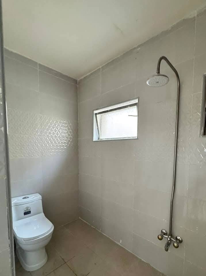 للايجار طابق اول غرفة وصالة ومطبخ وخدمات السيدية مربع الاربعمية ايجار ٥٠٠ الف للاستفسار ***********
