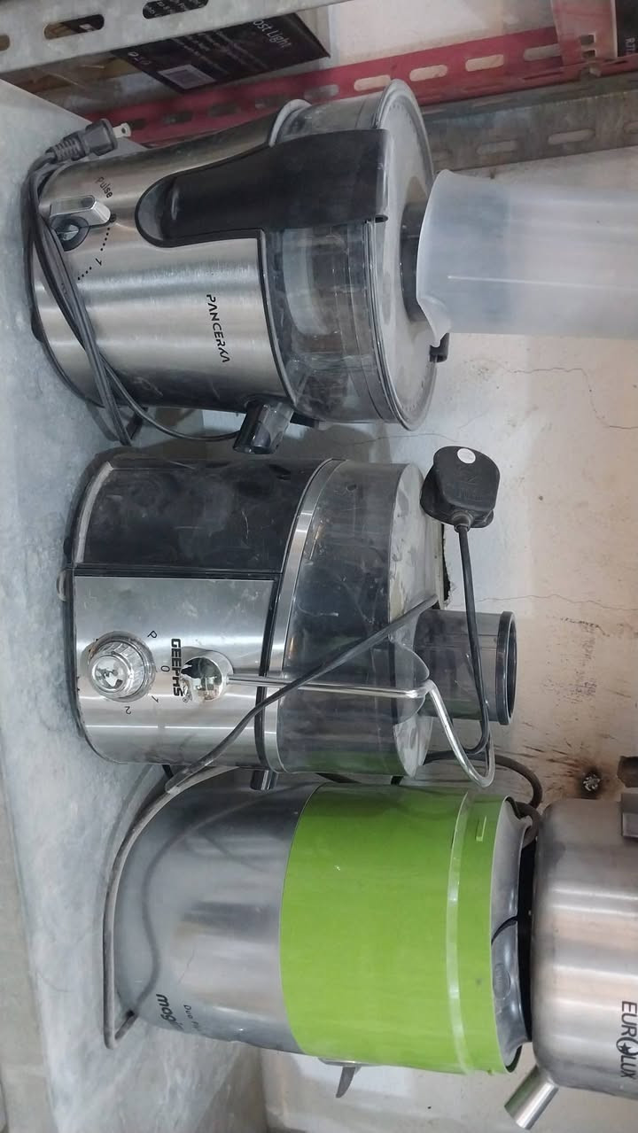 السلام عليكم من رخصت الدمن عندي هاي الشلعه القطعه ٣ الف  واذا كلهن سهله


**إذا كنت صاحب هذا الإعلان وتريد حذفه لأي سبب، رجاءا أرسل رسالة إلى الدعم الفني**