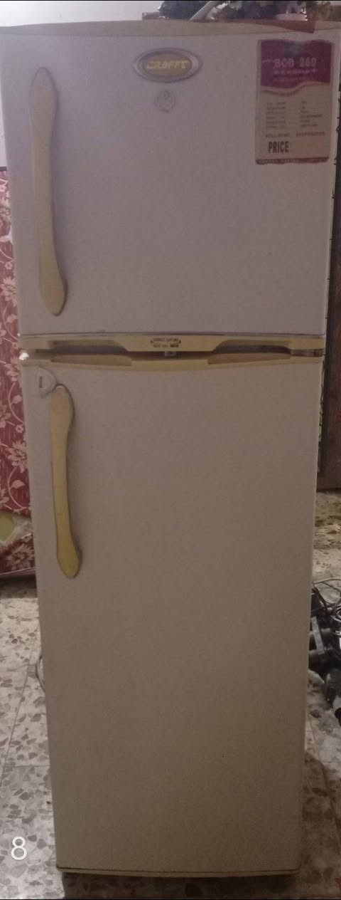 السلام عليكم ثلاجه البيع نضيفه كلش سعرها 125بغداد الامين ثانيه ***********
