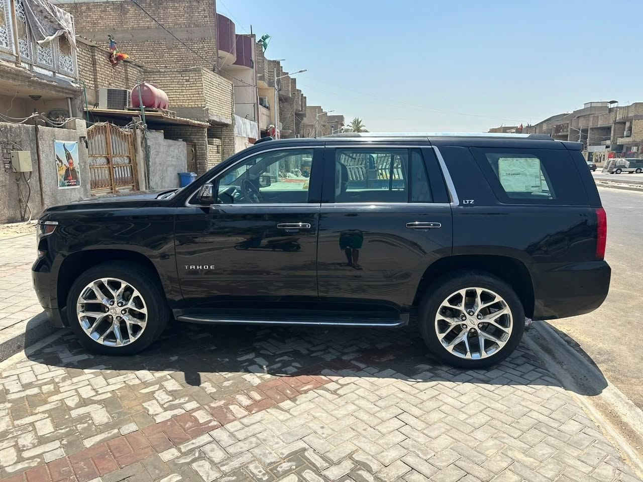 سلام عليكم 
تاهو موديل2017 خليجي وكاله المنصور فول مواصفات LTZ 

 

المواصفات فتحت سقف 

كشنات جلد خزن 

تحكم فور ويل صعود ونزول 

شاشه وسطيه ومصفات LTZ معروفه

سيارة مال جناي 

ويل جديد تخم تاير جديد 

لاستفسار ***********

عنوان بغداد تحويل ثاني يوم
