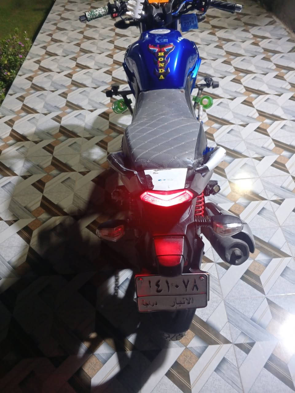 السلام عليكم (للبيع هاوجي مسجل 2023)
تحويل شوكت متيد كهربائيات كلها شغاله ونشاط فول مابي نقص السعر 17 وبي مجال  مكانه رمادي جويبه اتصل عل رقم خاص مقفول ***********
